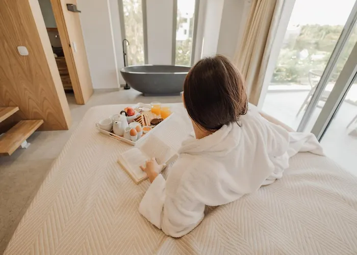 Allure Wellness Retreat Hotell