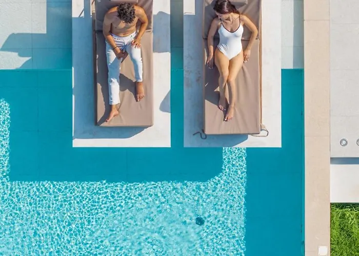 Allure Wellness Retreat Hotel 4*